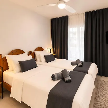 Kyblue Management -1br Apt, 6 Mins To Coral Bay Apartmán