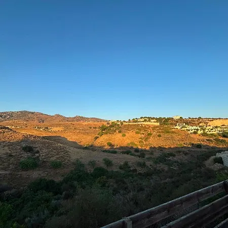 Kyblue Management -1br Apt, 6 Mins To Coral Bay Apartmán