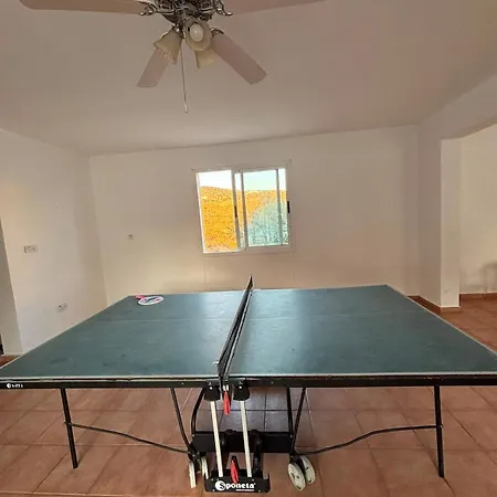 Kyblue Management -1br Apt, 6 Mins To Coral Bay *