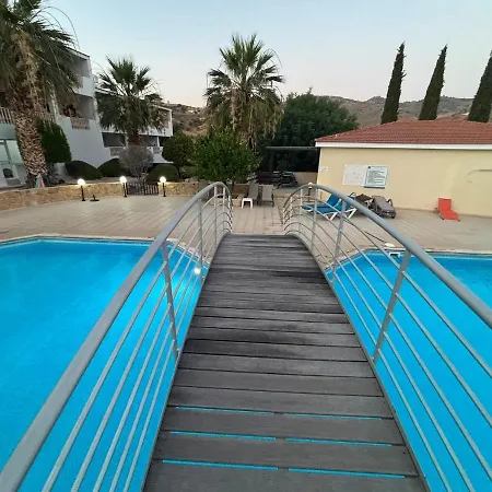 Kyblue Management -1br Apt, 6 Mins To Coral Bay Apartmán